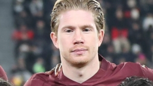 De Bryune Napoli jamoasida 10-raqamni kiyadi