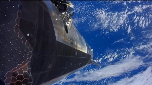 «SpaceX» Starship raketa Starlink V3 yuk bilan orbitaga chiqdi