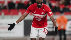 Spartak Martins bilan shartnomani uzaytirdi