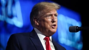 Tramp Ukrainaga tinchlik rejasi bo‘yicha pozitsiyasini bildirdi