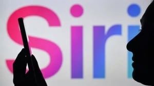 Apple Siri yordamchisi ilovalarni ovoz bilan boshqaradi