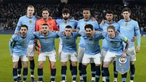 Manchester Siti Savinyoni Tottenhemga sotmadi
