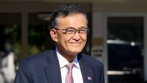 SoftBank Intelga 2 milliard dollar sarmoya kiritadi