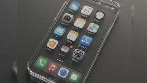 Apple in 2027: a glass iPhone, smart glasses, and the best version of Siri is expected