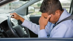 Yo'l harakati qoidalarini buzganlik uchun jarima haydovchiga rasmiylashtiriladi