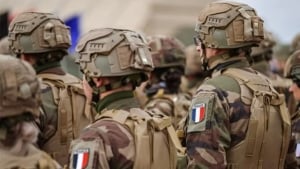 Voluntary military service system is introduced in France