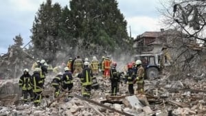 Rossiya zarbalarida Lvovda besh kishi halok bo‘ldi