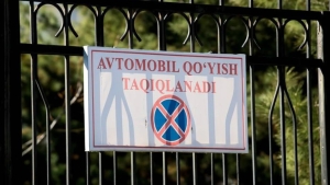 Ko'p kvartirali uylar hovlisiga avtomobillarni qo'yish taqiqlandi
