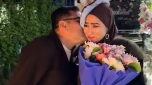 Aktrisa Munojat Alimboyeva turmush o‘rtog‘idan qimmatbaho avtomobil sovg‘a oldi