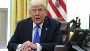 Donald Trampning reytingi rekord darajada 37 foizga tushib ketdi