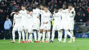 Real and PSG players began with a minute of silence in mourning
