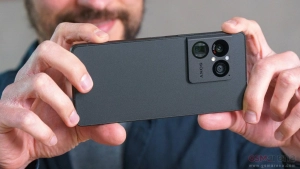 Sony yangi smartfoni savdosi kutilganidan yuqori bo'layotganini ma'lum qildi