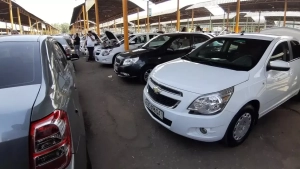 In the secondary market, the prices of Onix, Lacetti, Cobalt, Nexia, Spark, and Damas have decreased