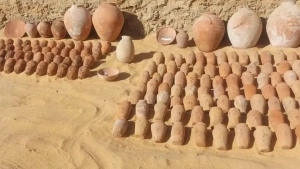 Ancient tombs and inscribed vessels found in Egypt