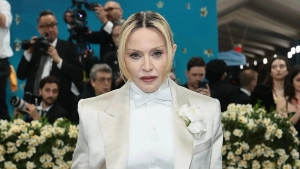 Madonna yigirma yildan so'ng yangi studiya albomini e'lon qildi