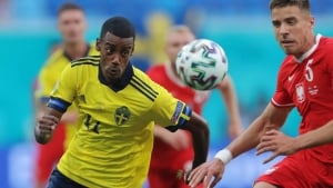 Isak Nyukasldan ruxsatsiz ketdi, Liverpul qiziqmoqda