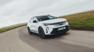 «Renault Scenic E-Tech» yilning eng yaxshi oilaviy elektr krossoveri bo'ldi