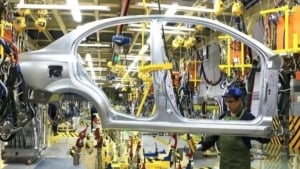 Sirdaryoda avtomobil zavodi va sanoat markazi ishga tushadi