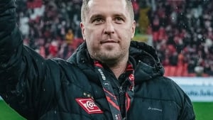 Kombarov «Chayka» klubiga bosh murabbiy bo‘ldi