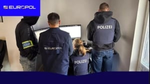 Large digital fraud group arrested in Latvia