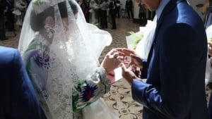 Close relative marriages increase genetic risks