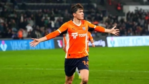 Eldor Shomurodov's Brace Secures Major Victory for Basaksehir