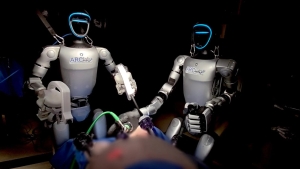 Unitree G1 odamsimon roboti ilk bor jarrohlik amaliyotida qatnashdi
