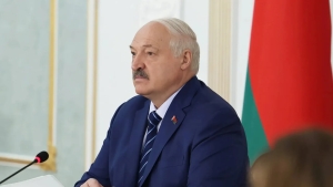 Lukashenko o'zbekistonlik muhojirlarga Rossiyada ishlashni taklif qildi