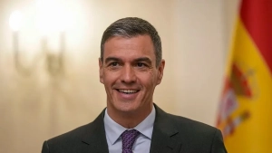 Sanches Netanyahu sharply criticizes and calls the war illogical.