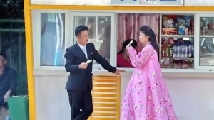 Shimoliy Koreya gidlar uchun yangi til qoidasi joriy etdi