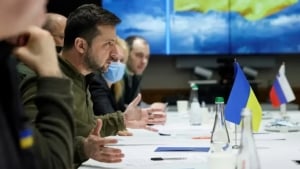 Zelenskiy Putin bilan hududlarni bevosita muhokama qiladi