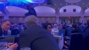 Tramp Vashingtondagi otishmani Eron bilan bog'lashga asos yo'qligini aytdi