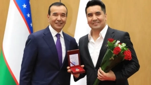 Bobur Mansurov awarded the badge "Devotee of Culture and Art"