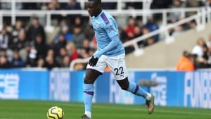 Benjamen Mendi Polshaning "Pogon" klubiga o‘tdi