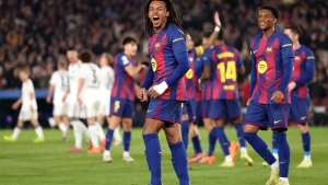 "Barselona" moliyaviy muammolar sababli asosiy himoyachilarini sotishi mumkin