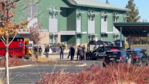 Oregon shahri Bend maktabida mudhish qurolli hujum yuz berdi, beshta o'quvchi va xodim halok bo'lgan