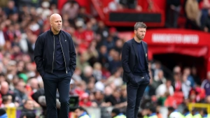 Arne Slot «Manchester Yunayted» bilan o‘yindagi hakamlikni tanqid qildi