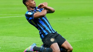 Dumfries returns to training in two weeks