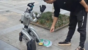 Xitoy ko‘chalarida robotlar yordamida sadaqa so‘rash holatlari kuzatilmoqda