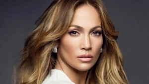 Jennifer Lopez Las-Vegas sahnasiga shou bilan qaytdi