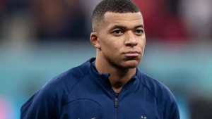 Mbappe wants to give the "Ballon d'Or" to Dembele!