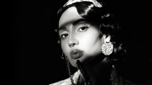 Munisa Rizayeva O'zbekistonda xizmat ko'rsatgan artist unvoni bilan taqdirlandi