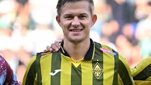 Qayrat Realga qarshi maydon ustunligidan foydalanadi