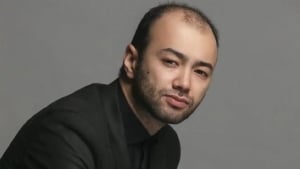 Alisher Uzoqov yangi “Oshiqman” qo‘shig‘ini taqdim etdi