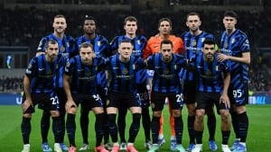 Inter is considering three forwards instead of Lukman