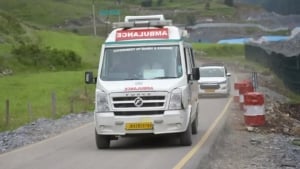 Virar shahrida turar-joy binosi qulab, 15 kishi halok bo‘ldi