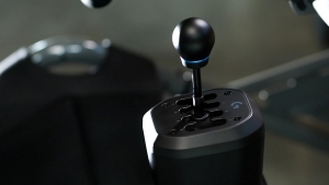 Logitech poyga simulyatorlari uchun yangi uzatmalar qutisini taqdim etdi