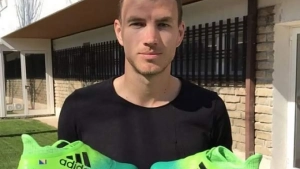 Эдин Джеко снова забил голы за «Шальке»