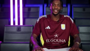 Темми Абрахам вернулся в "Астон Виллу": детали трансфера