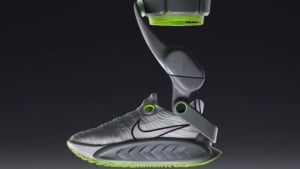 Nike motorli krossovka prototipini taqdim etdi